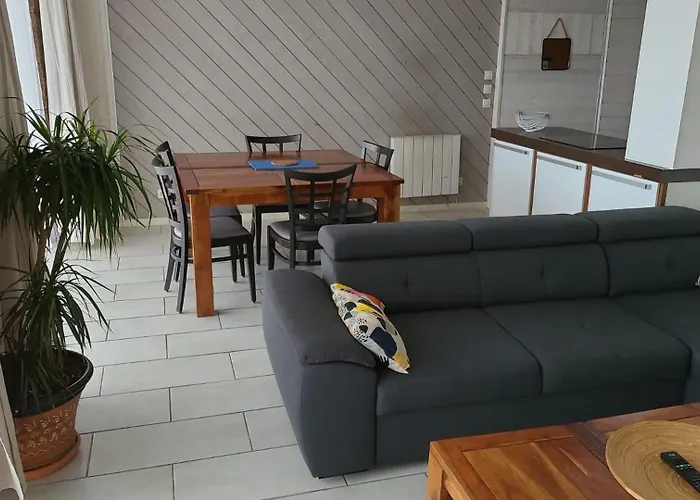 Appartement Vue Mer, RDC, Plage de Trestrignel
